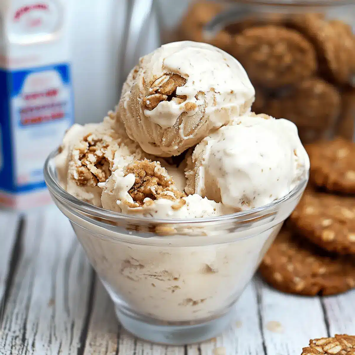 Irresistible Oatmeal Cream Pie Ice Cream You Can Make at Home 2 Oatmeal cream pie ice cream fdel8r