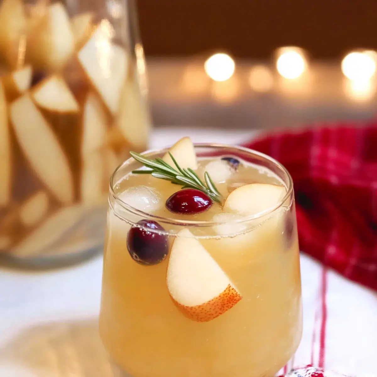 Delicious Non-Alcoholic Spicy Pear Punch for Festive Celebrations 1 fcf16ac5 648b 4128 8d15 eb21cae01f57tr twzeag