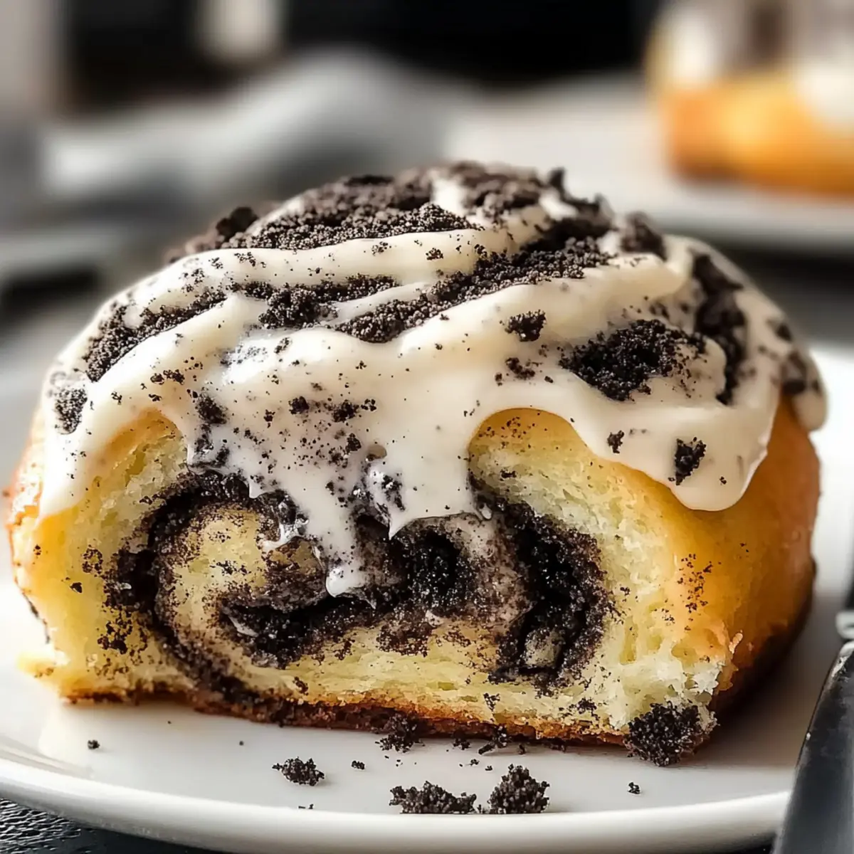 Oreo Cinnamon Roll