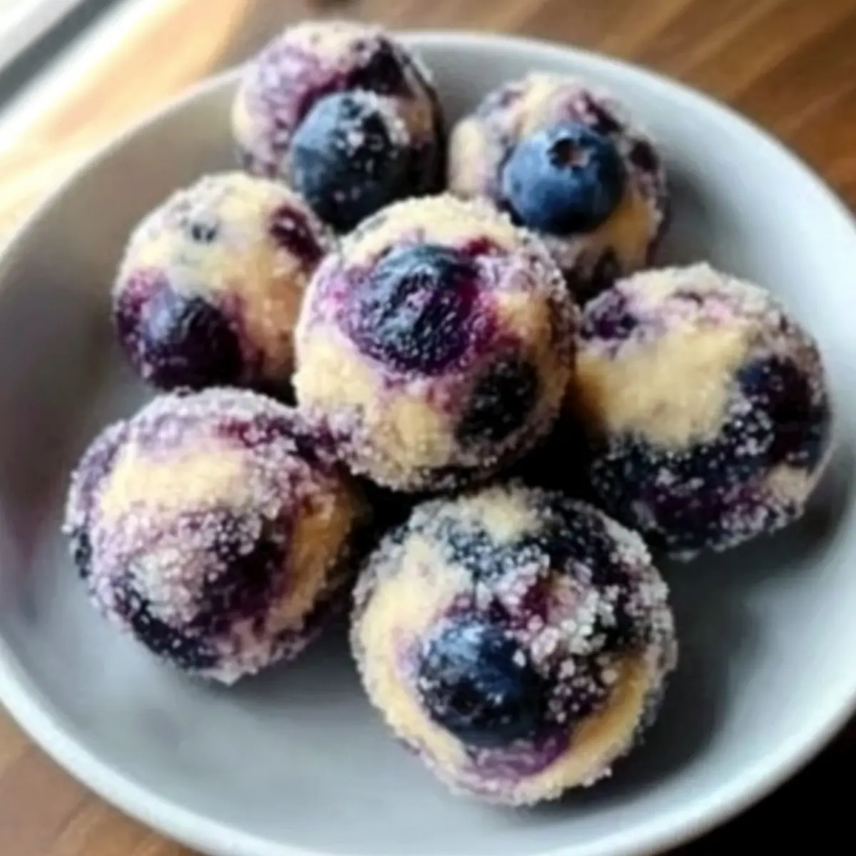 Blueberry Cheesecake Protein Bites for Guilt-Free Snacking 2 331ea746 38f4 4141 a610