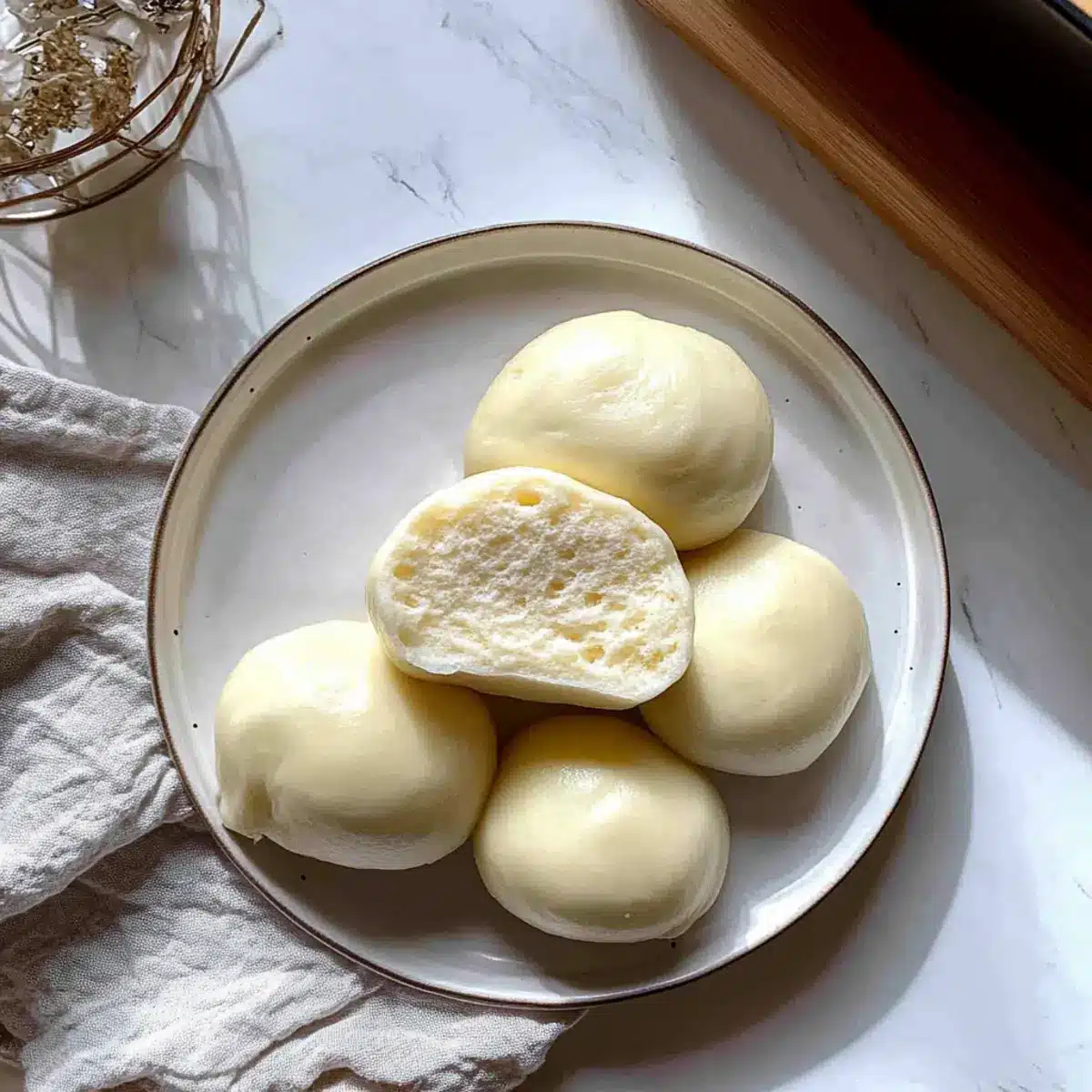 Fluffy Mantou Chinese Steamed Buns Made Easy at Home 2 b3d6cb3c d5b9 4d34 93ad 4756956b745abl tdgsal