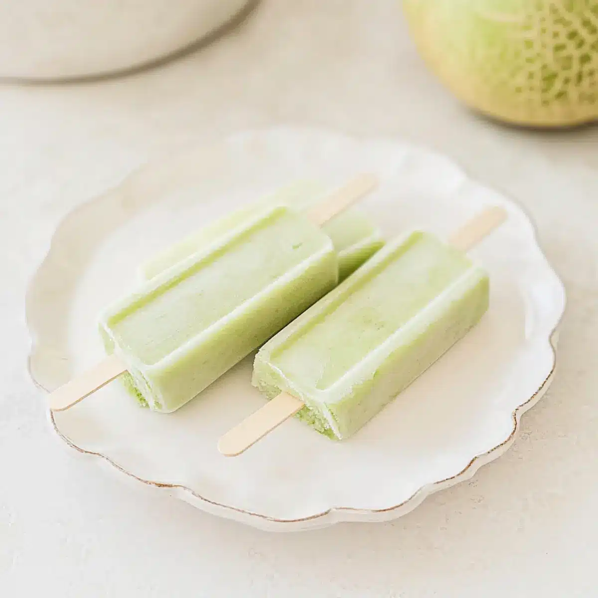 33d63ced 1aa0 4ede a0c4 2f972b0b6c62br ayzz3c